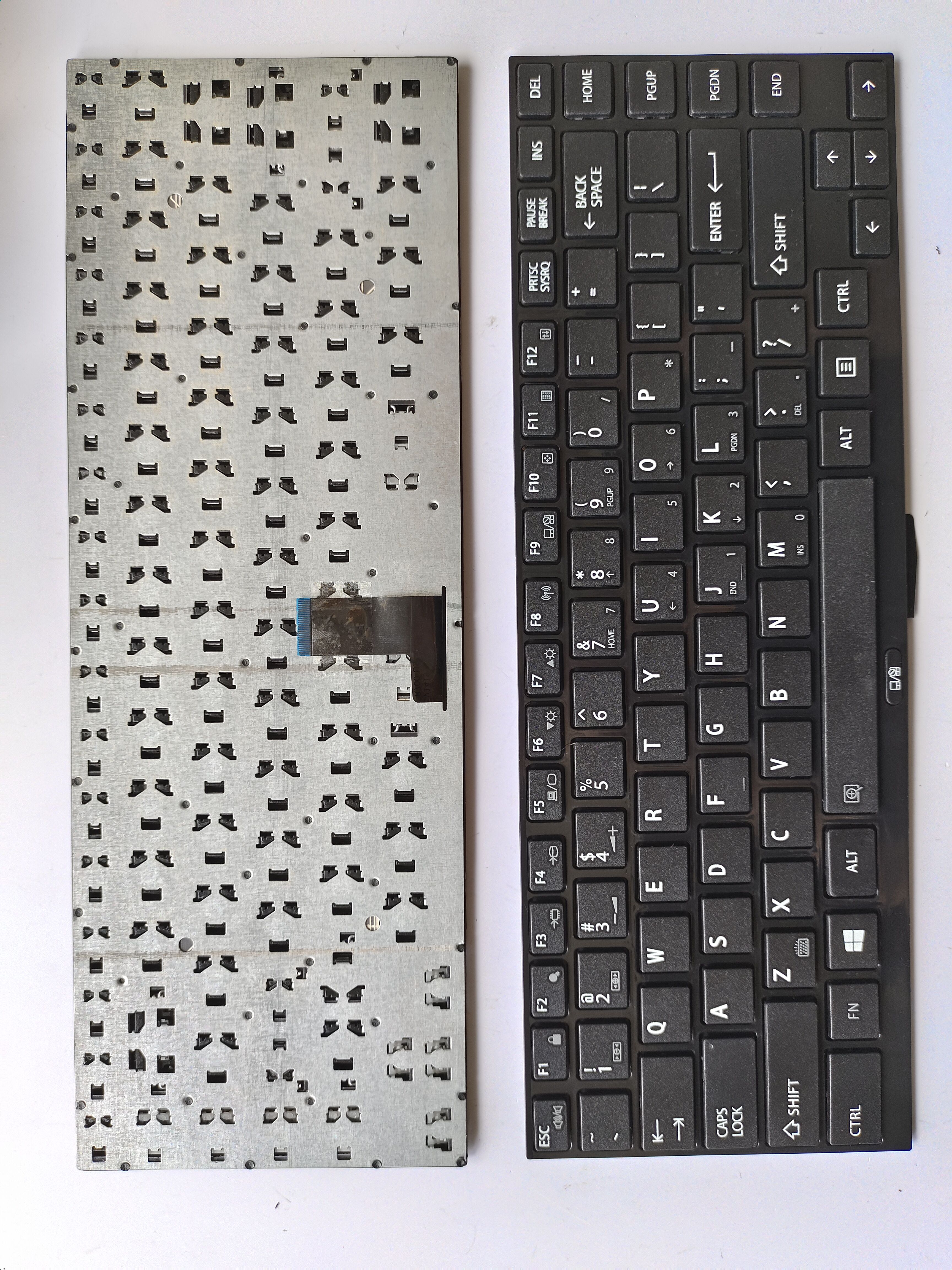 Picture of New Replacement Laptop Keyboard For TOSHIBA R700/R930/R935/R830/R835/R705/R731/R730 BLACK FRAME BLACK (OEM) US Layout
